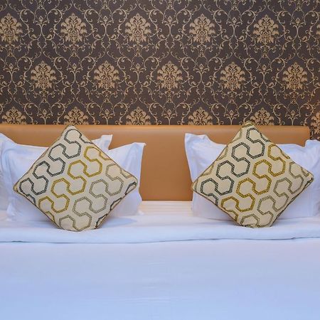 Aqua Inn Hotel Kinshasa Ngoại thất bức ảnh